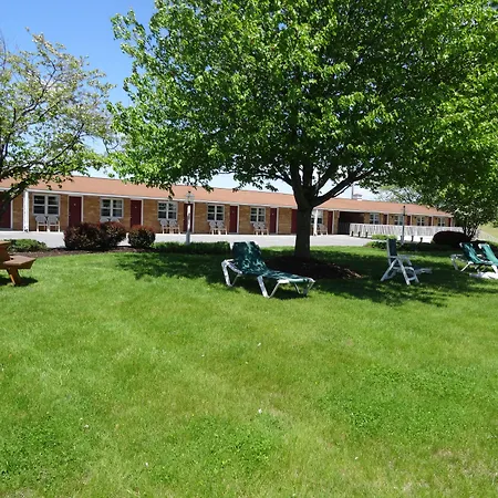 Amish Country Motel-3